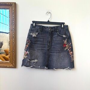 Abercrombie & Fitch Black Floral Embroidered Denim Skirt